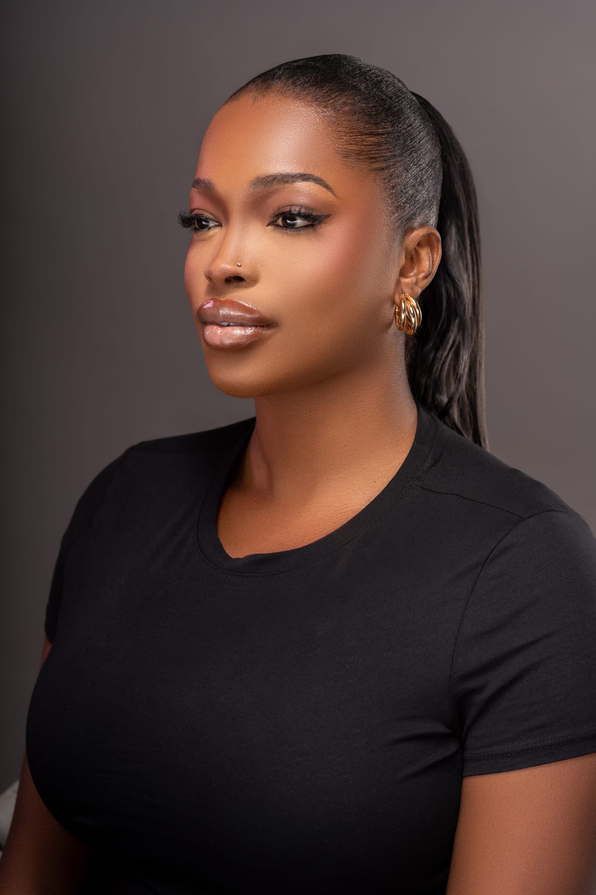 Sleek ponytail & glam